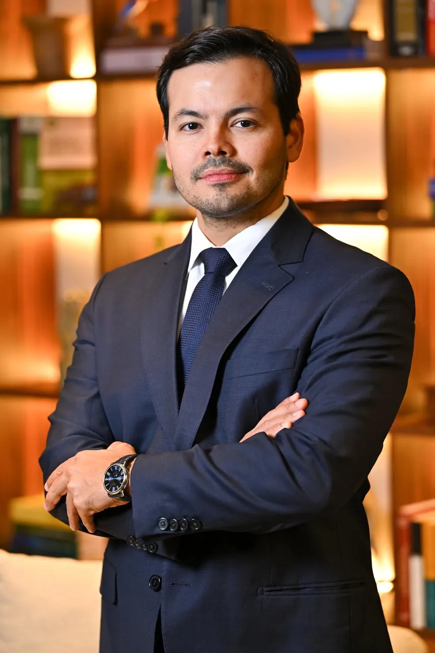 Dr. Gustavo Noleto
